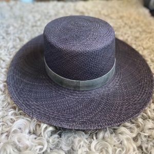 Janessa Leoné Klint Boater Hat in navy, size S